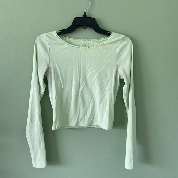 green longsleeve top - Picture 3 of 4